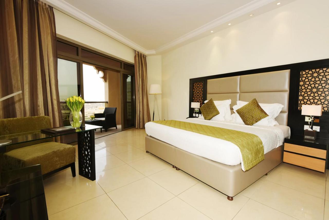 โรงแรมบาฮี อัจมาน พาเลซ ภายนอก รูปภาพ A room at the hotel